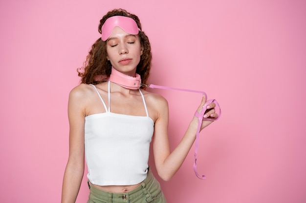 Medium shot woman wearing chocker