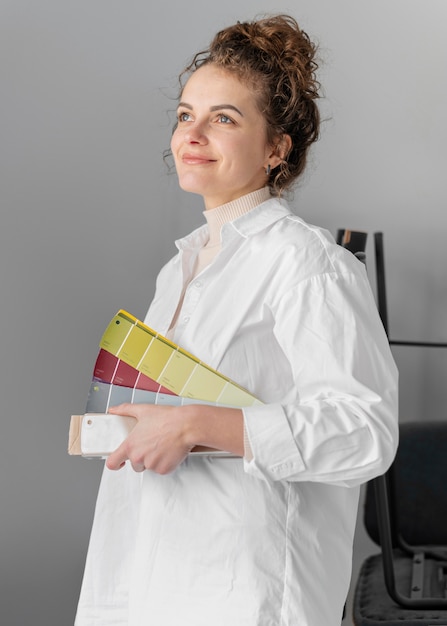 Medium shot woman with color palette