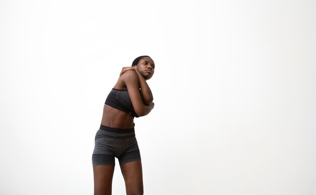 Medium shot woman with sport equipment