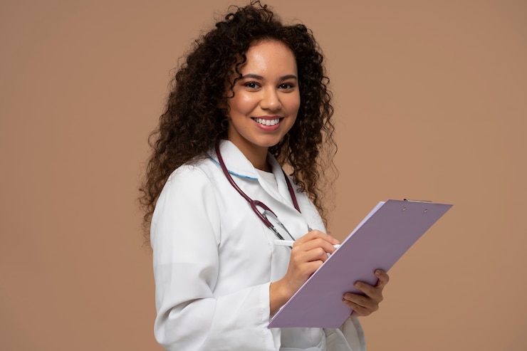Free Photo medium shot woman working as doctor