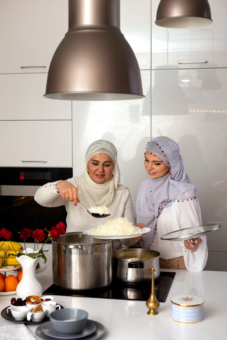 Free Photo medium shot women cooking for ramadan