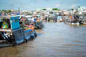 Free photo mekong floating market