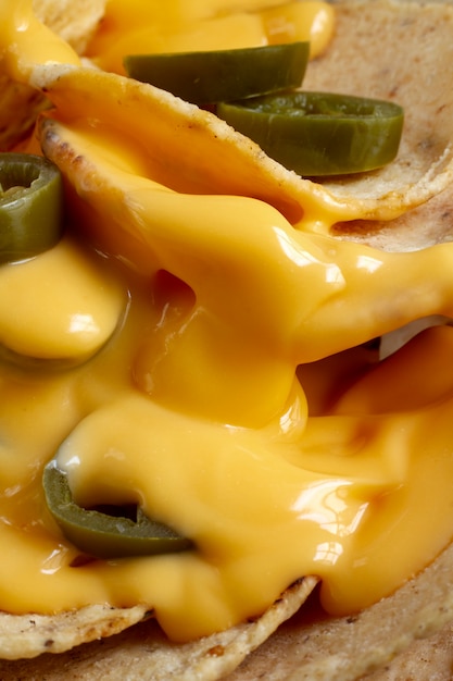 Melted cheese with pita and pickled chili