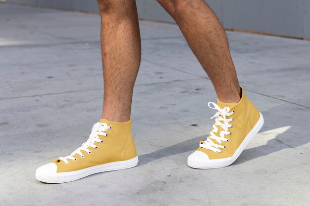 Мужские кроссовки до щиколотки желтый street style apparel shoot