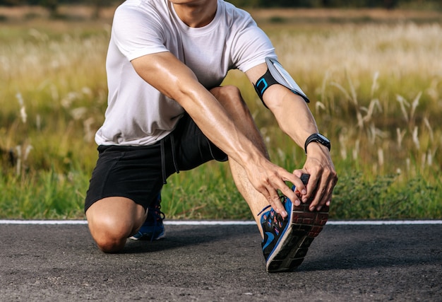 男性は運動の前後にウォームアップ