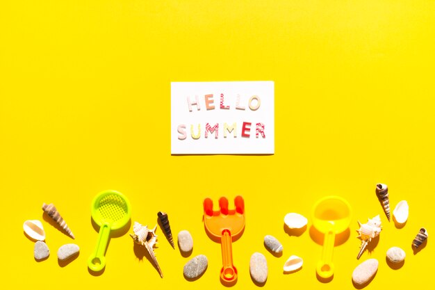 Message Hello summer on paper