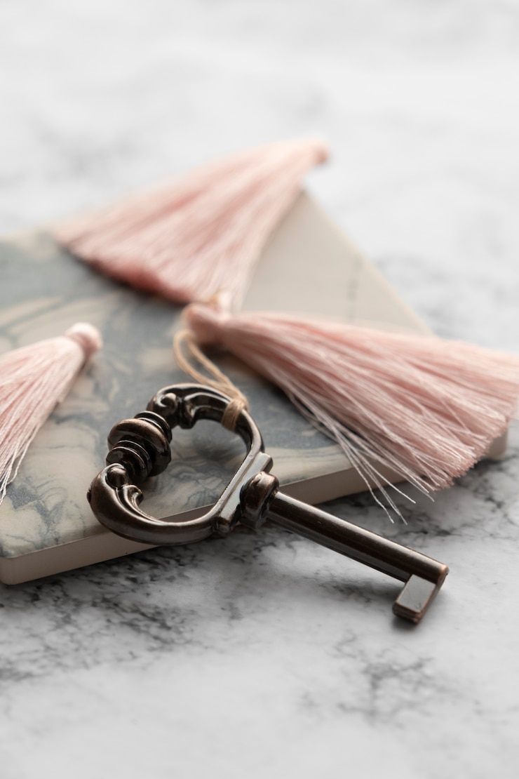 Free Photo metallic key still life