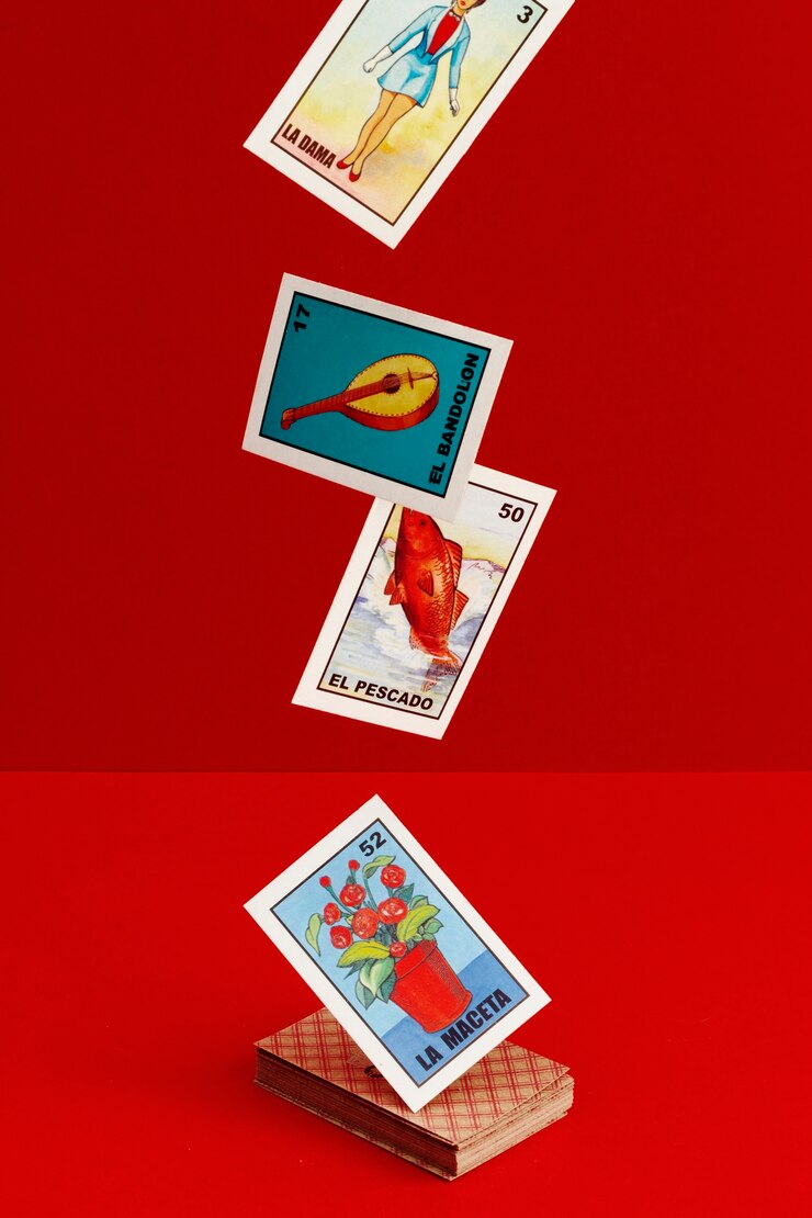 無料Photo メキシコの伝統的なカードゲーム