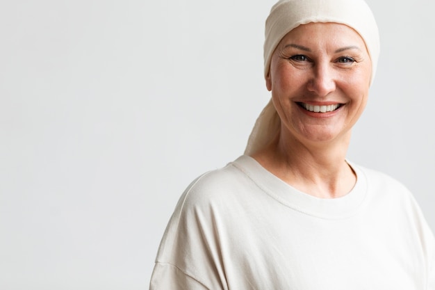 Free photo middle aged woman with skin cancer