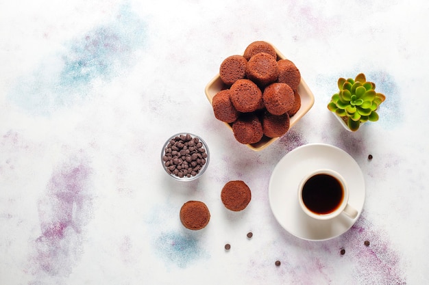 Mini torte al cioccolato.