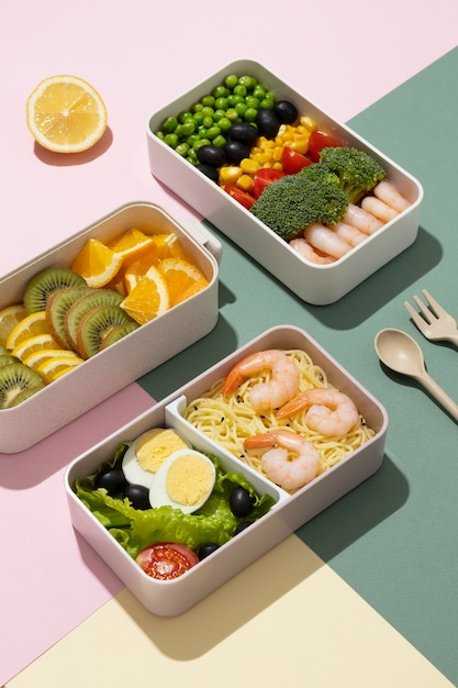 Minimal bento box composition