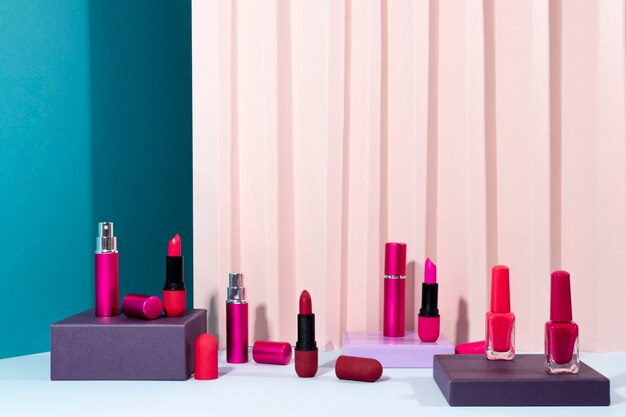 Minimal composition of beauty products