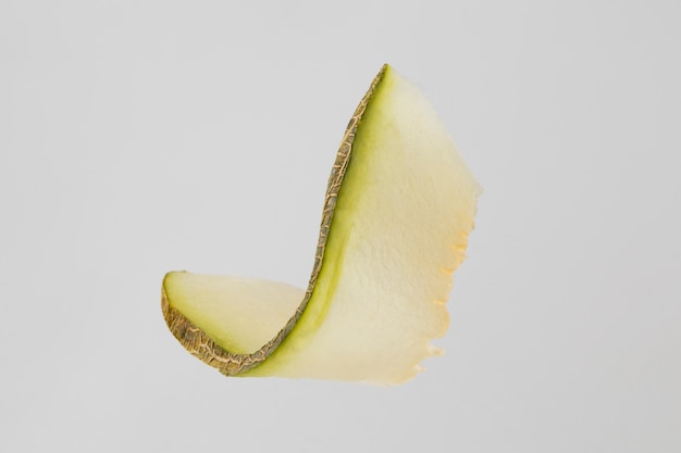 Free photo minimal view of cantaloupe peel