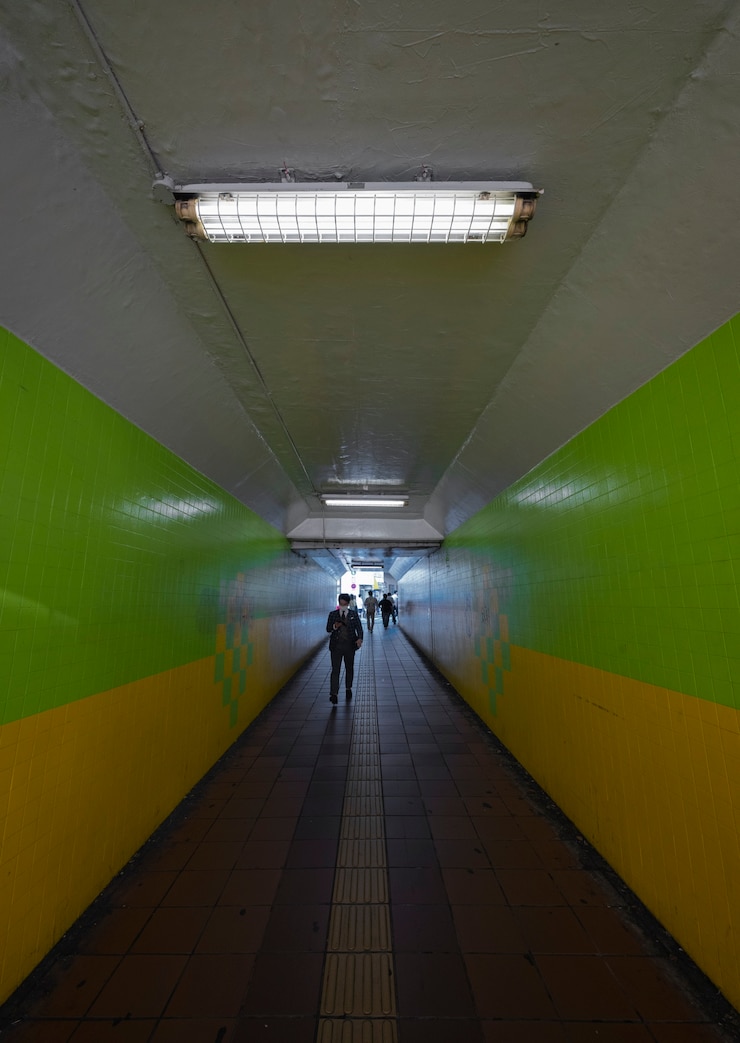 Free Photo minimalist hallways background