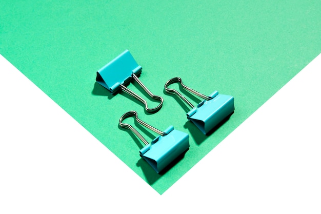 Minimalist high view metal binder paper clips