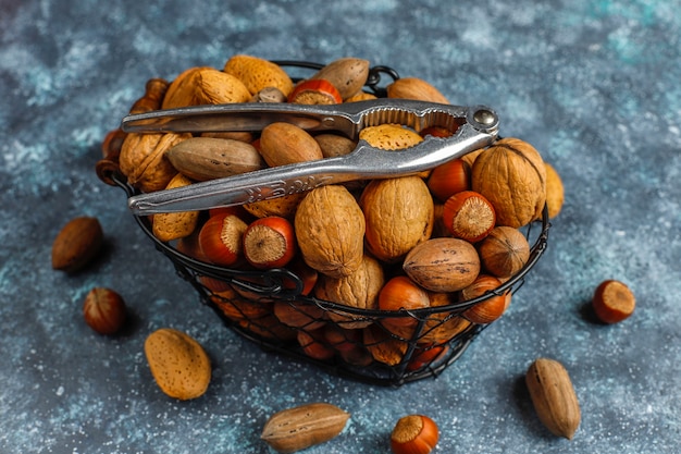 Mixed organic nuts with shell.