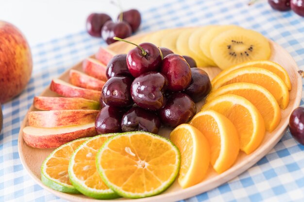 mixed sliced fruit