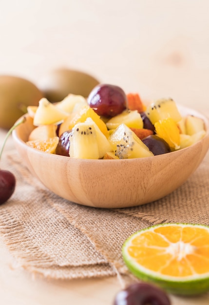 Mixed sliced fruit