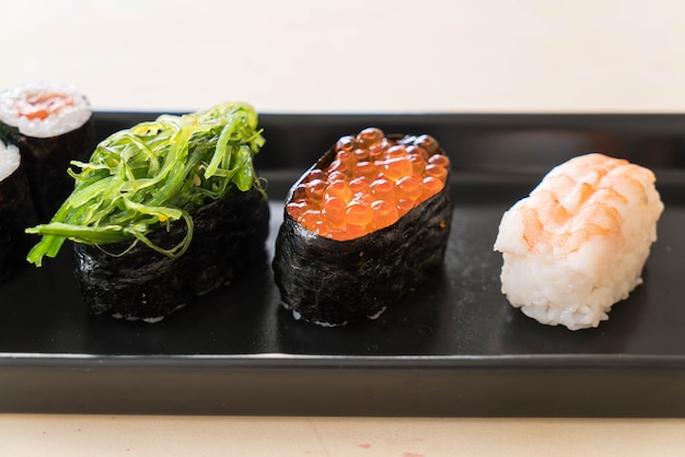 Смешанный набор суши