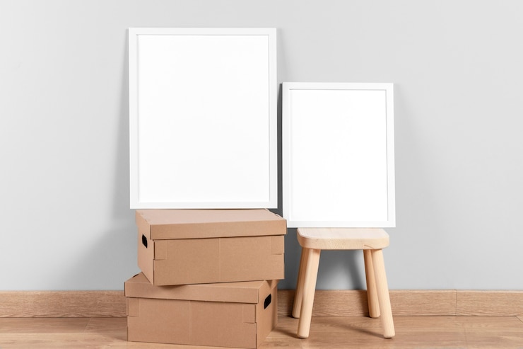 Free Photo mock up frames on chair