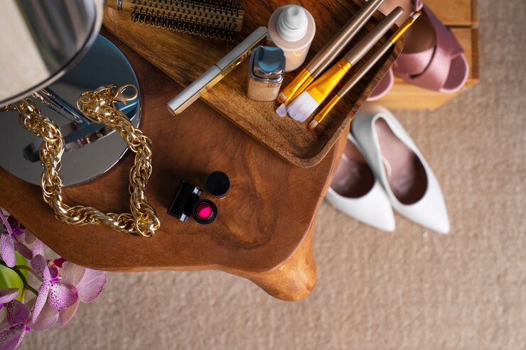 Free Photo model career kit still life