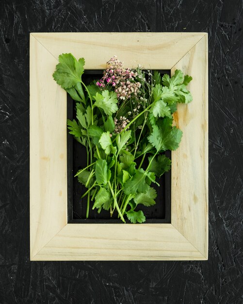 Современная кухонная композиция с здоровыми ингредиентами