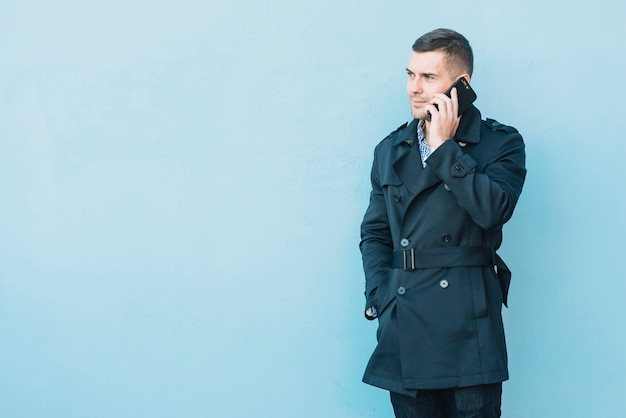 Free photo modern man making phone call