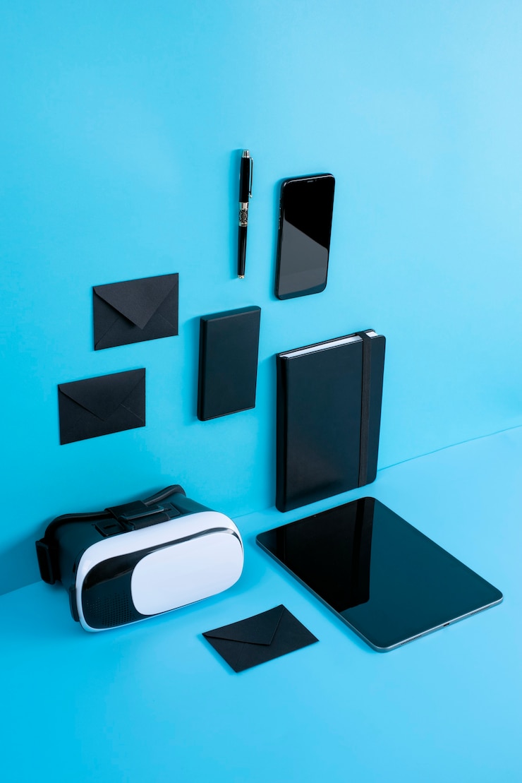 Free Photo modern stationary collection arrangement