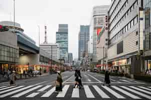 무료 사진 현대 도쿄 거리 배경