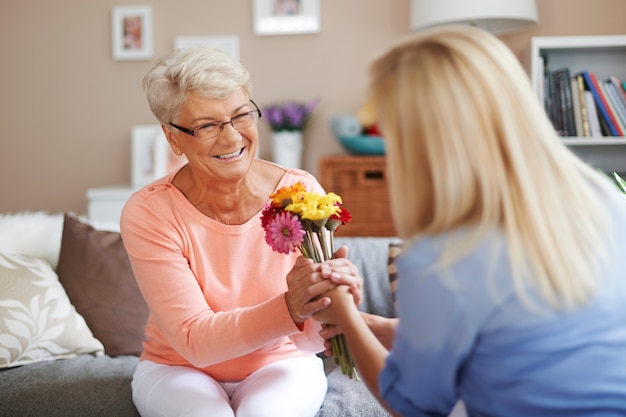 Mom, this flowers are for you