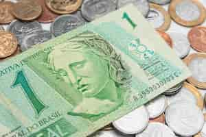 Free photo money - brazilian coins - 1 real cedula