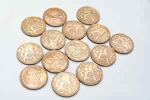 Free photo money - brazilian coins - 25 centavos