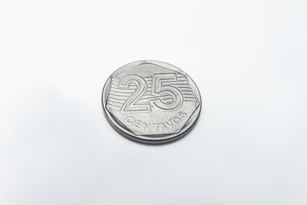 Free photo money - brazilian coins - 25 centavos