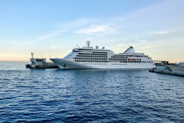 Free Photo moored ship in the monaco seaport
