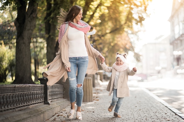 Free photo mother and daughter