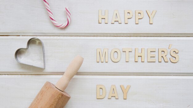 Free photo mother day composition with kitchen elements