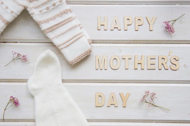 Free photo mother day composition with white clothes