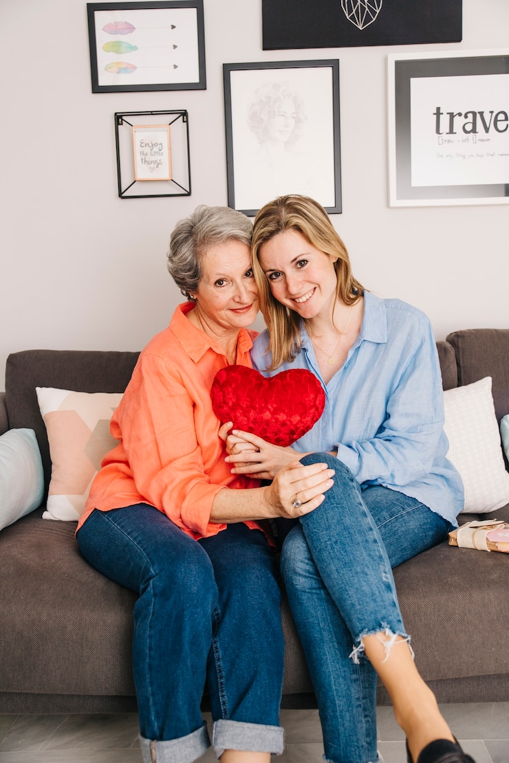 Free Photo mother day concept in living room