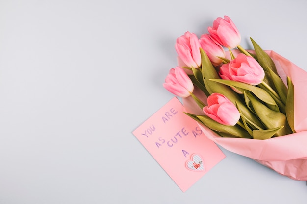 Free photo mothers day concept with pink rose bouquet