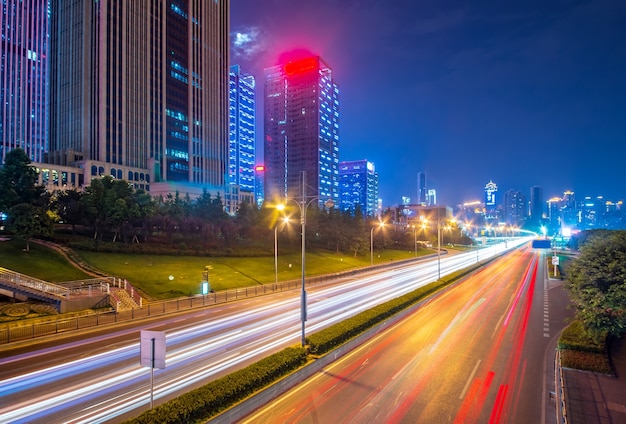 Эффект скорости движения с помощью City Night