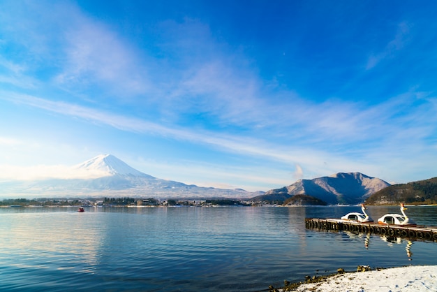 무료 사진 일본 후지산과 가와구치 호수