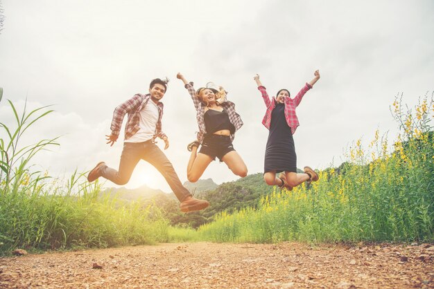 Free photo mountain fun playful college lifestyles