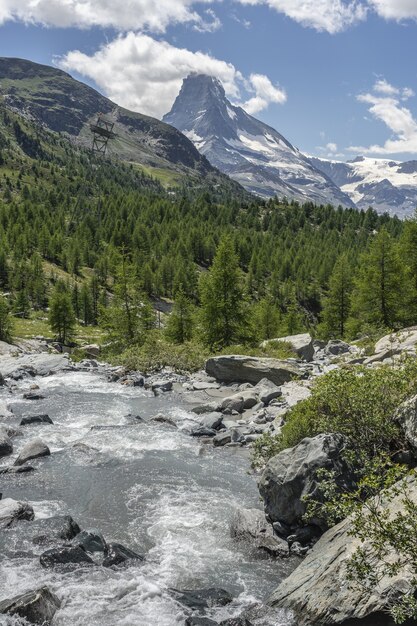 スイス、ツェルマットの山の風景