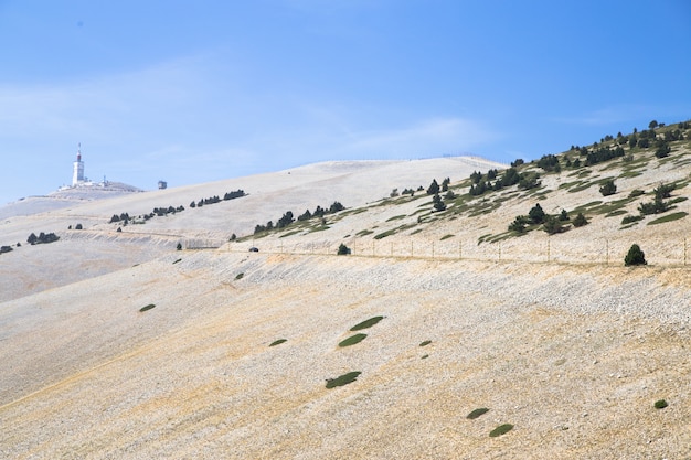 Foto gratuita paesaggio montano