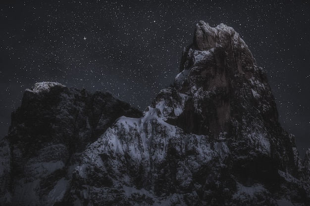 Free photo mountain peaks during night time