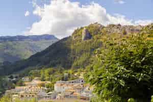 Foto gratuita il villaggio di montagna.