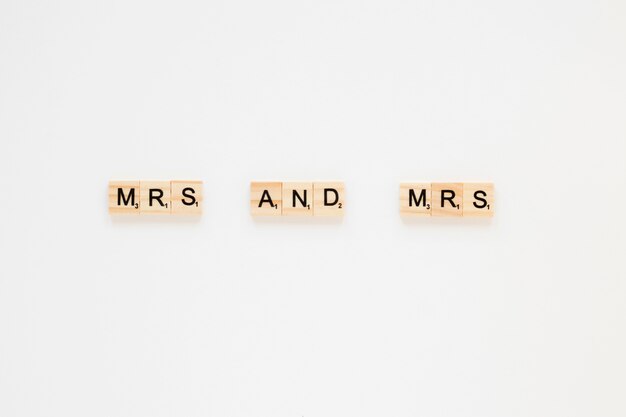 Mrs and Mrs inscription on table