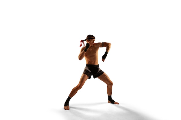 Free photo muay thai thai boxing fighters