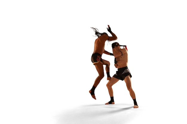 Free photo muay thai thai boxing fighters