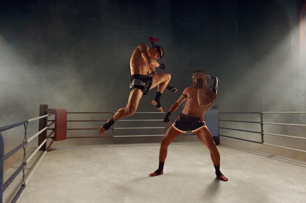 Free photo muay thai thai boxing fighters